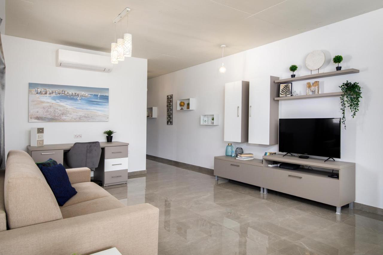 Hilltop Apartments - Stylish Comfort Living Close To The Sea, Bugibba Bahía de San Pablo Exterior foto