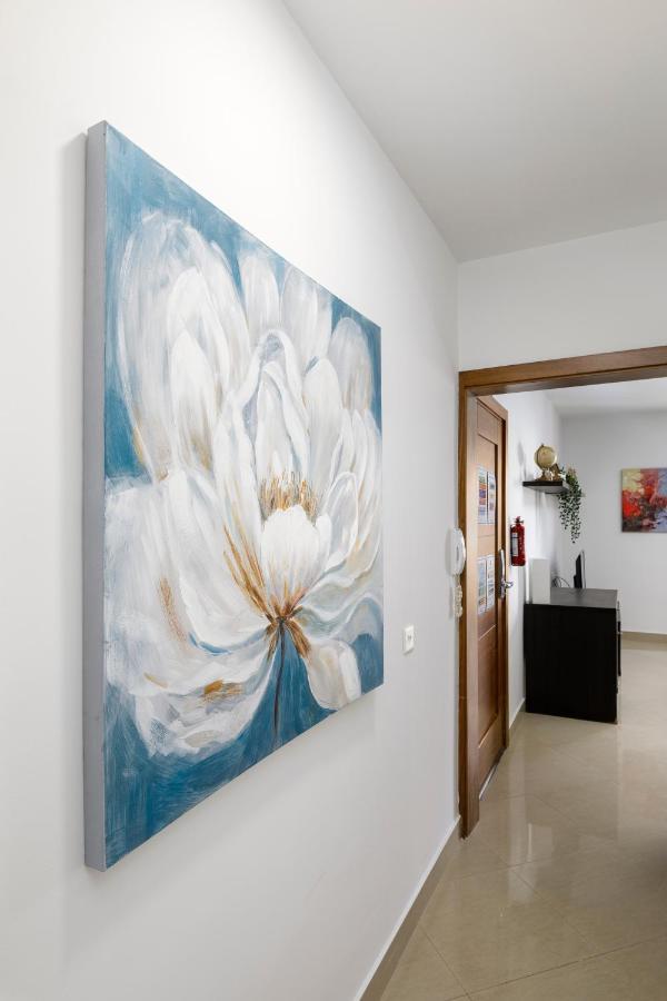 Hilltop Apartments - Stylish Comfort Living Close To The Sea, Bugibba Bahía de San Pablo Exterior foto